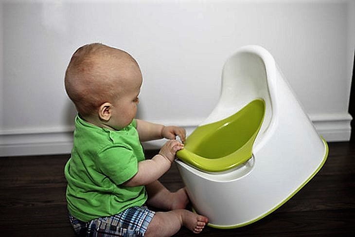 Избавляемся от запаха детской мочи