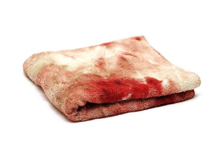 кровь на полотенце