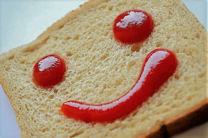 Пятна от кетчупа чем вывести